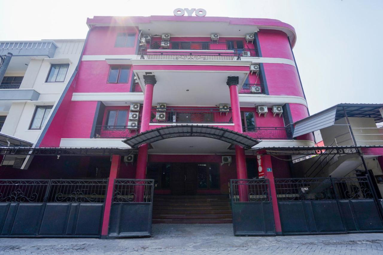 Collection O 1112 Comfitel Siwalankerto Aa4 Hotel Surabaya Eksteriør billede