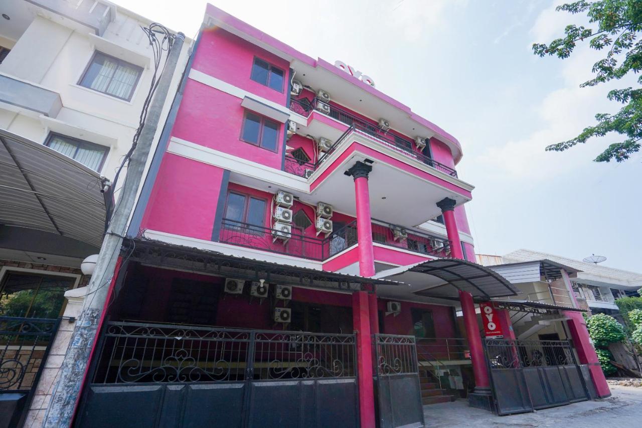 Collection O 1112 Comfitel Siwalankerto Aa4 Hotel Surabaya Eksteriør billede