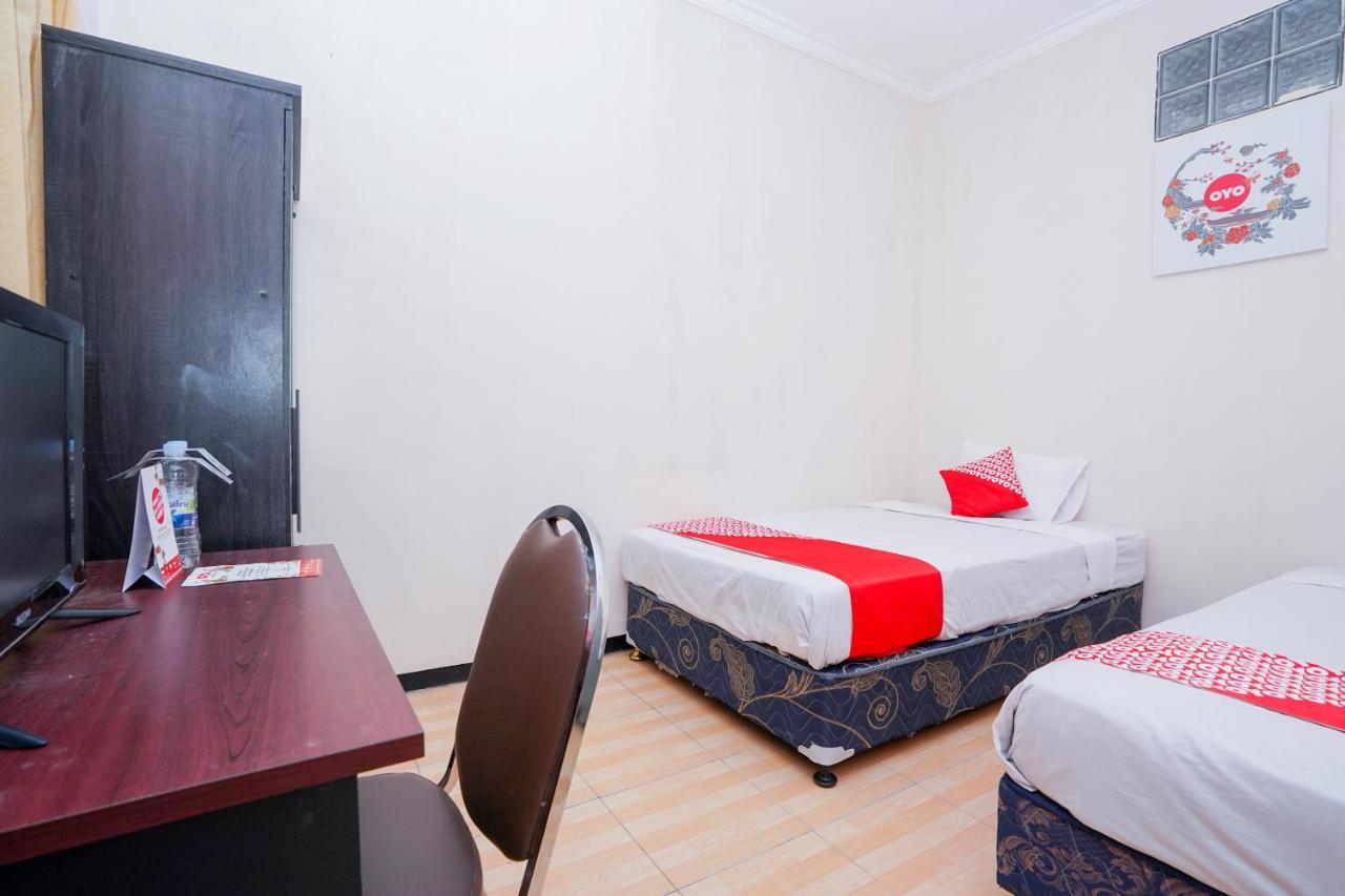 Collection O 1112 Comfitel Siwalankerto Aa4 Hotel Surabaya Eksteriør billede