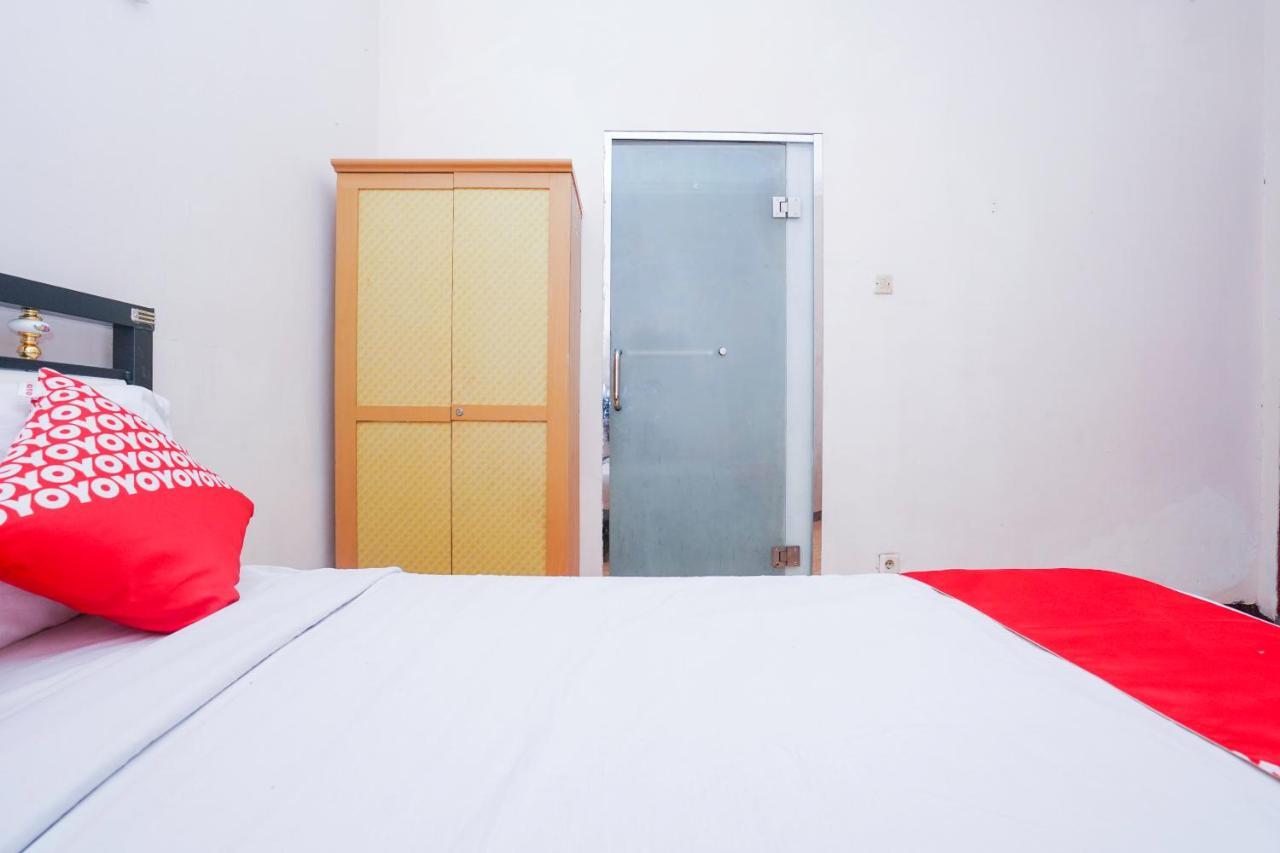 Collection O 1112 Comfitel Siwalankerto Aa4 Hotel Surabaya Eksteriør billede